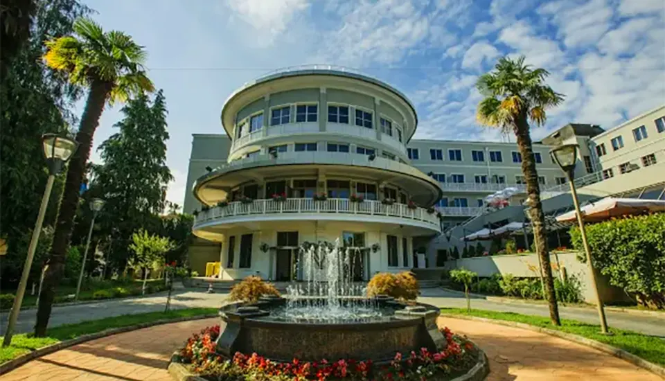 هتل اینتوریست پالاس باتومی